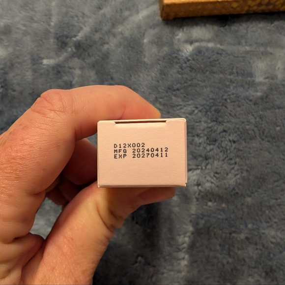 Femmue Ideal Intense Eye Cream 0.7oz. 20g - Picture 8 of 11